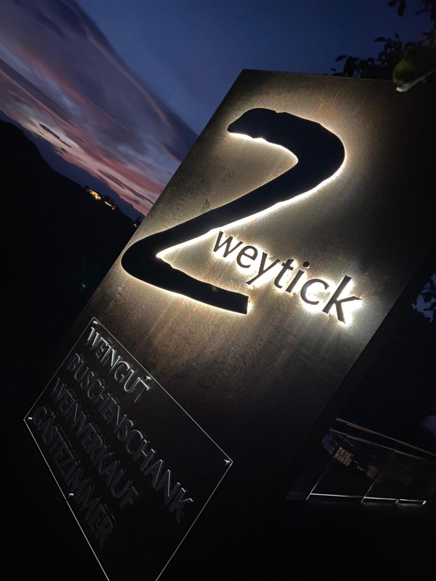 Zweytick Gaestezimmer Weingut Ratsch an der Weinstrasse Bagian luar foto