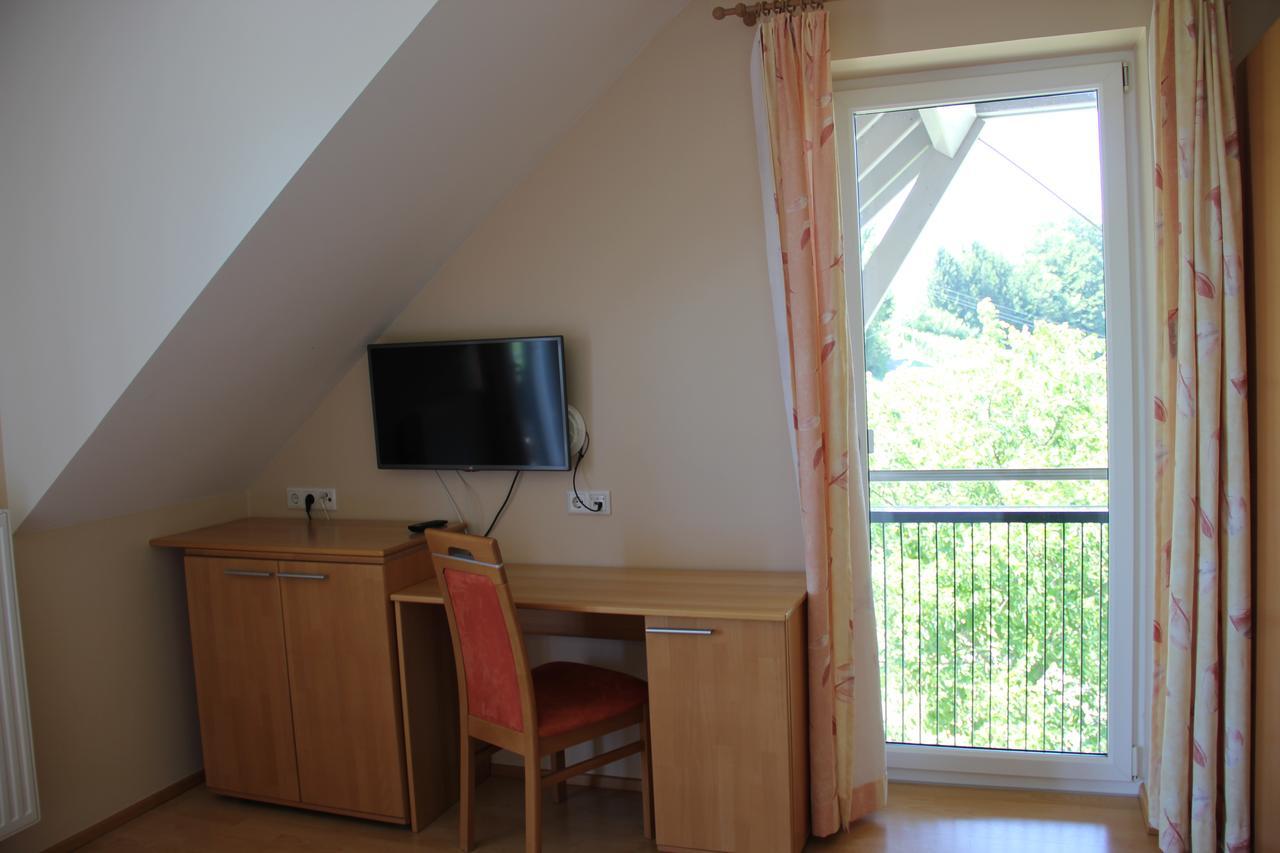 Zweytick Gaestezimmer Weingut Ratsch an der Weinstrasse Bagian luar foto